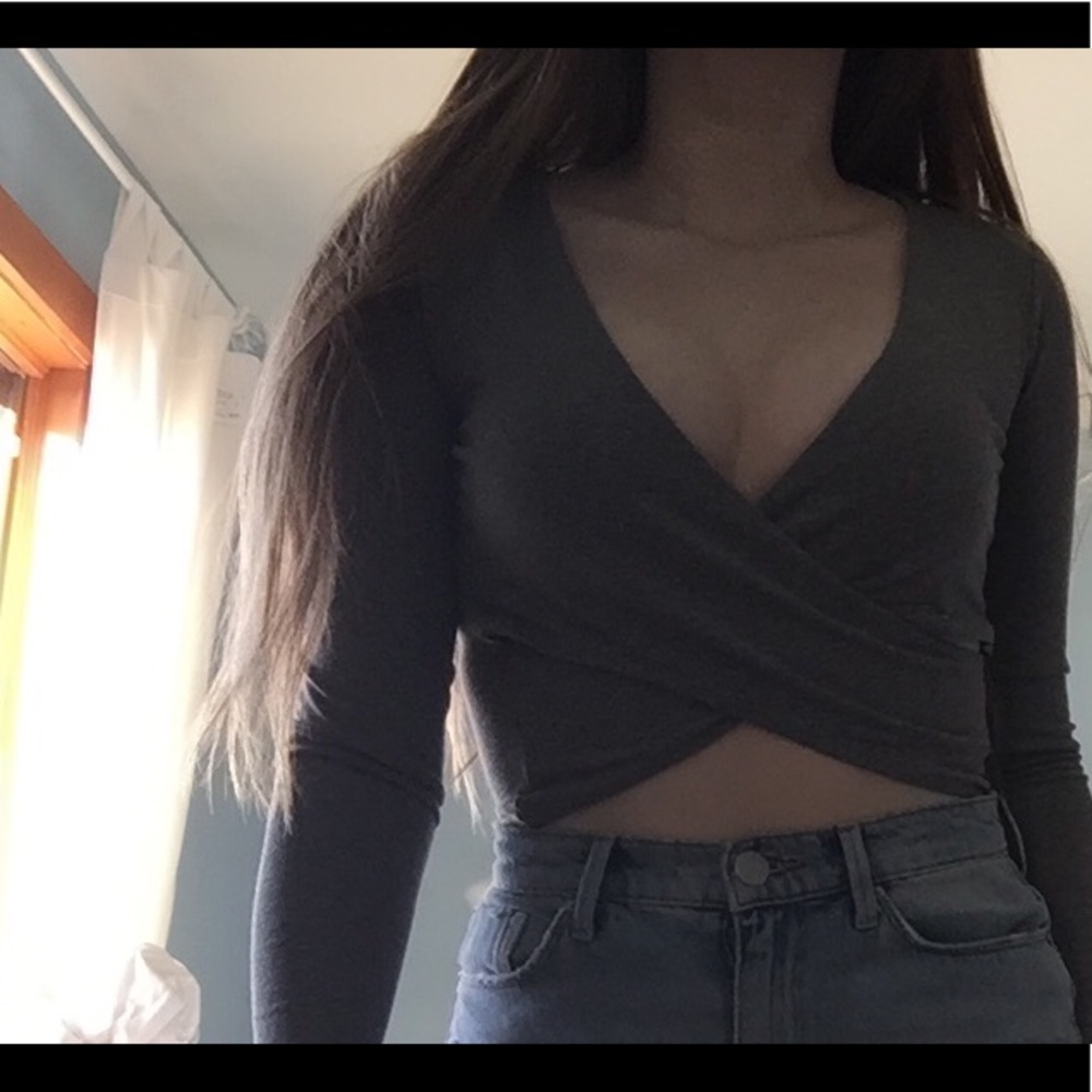 Wrapped long sleeve crop top